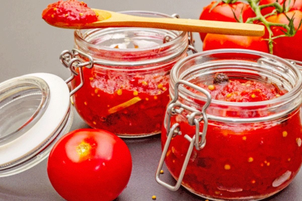 Chilli and Tomato Chutney 