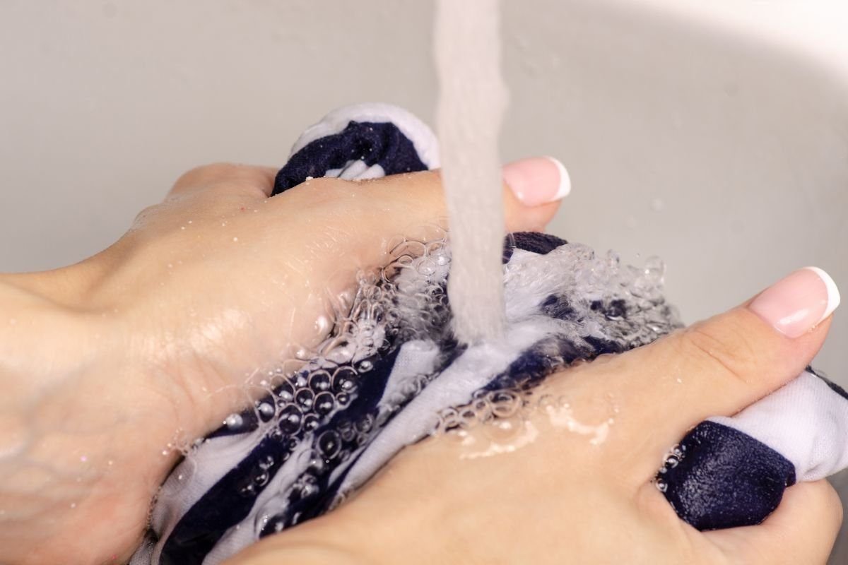 Remove Tomato Sauce Stain from Colored Shirt